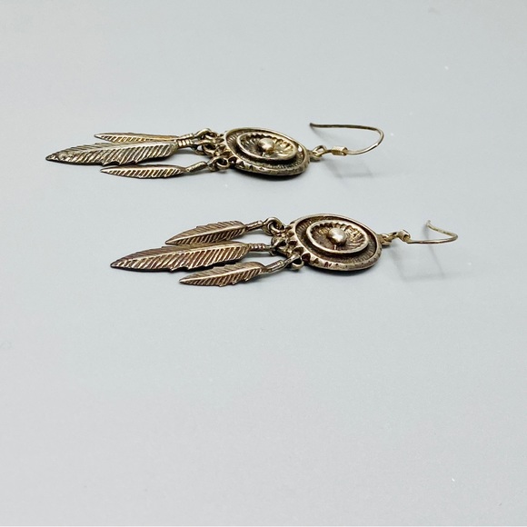 Vintage Sterling Silver Earrings Southwest Style with Shield & Feathers - Picture 5 of 10